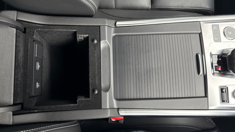 Jaguar XF 2.0 D200 R-Dynamic HSE 4dr Auto AWD Diesel Saloon